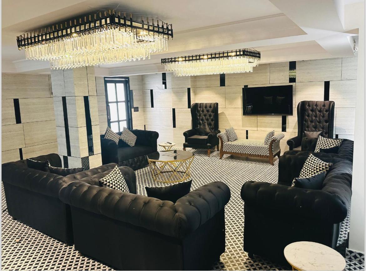 Hotel Classic Residency Калка Экстерьер фото
