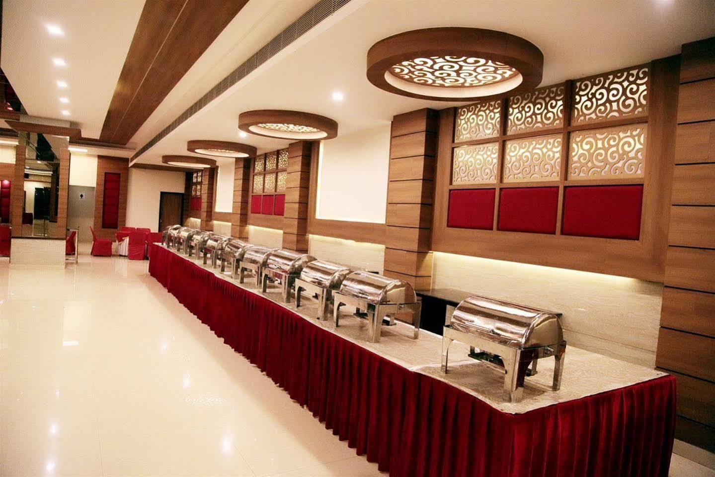 Hotel Classic Residency Калка Экстерьер фото